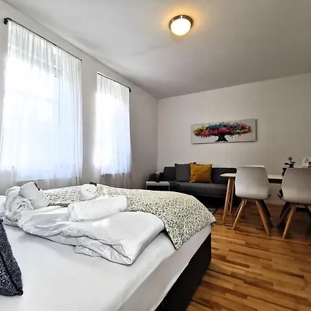 Bohnapartments Steigerwald - Natur In Der Stadt - Vollausstattung - Wlan - Gratis Parkplaetze Erfurt Exterior photo