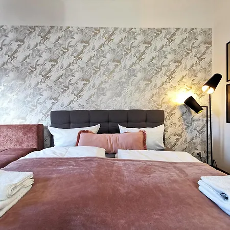 Bohnapartments Steigerwald - Natur In Der Stadt - Vollausstattung - Wlan - Gratis Parkplaetze Erfurt Exterior photo