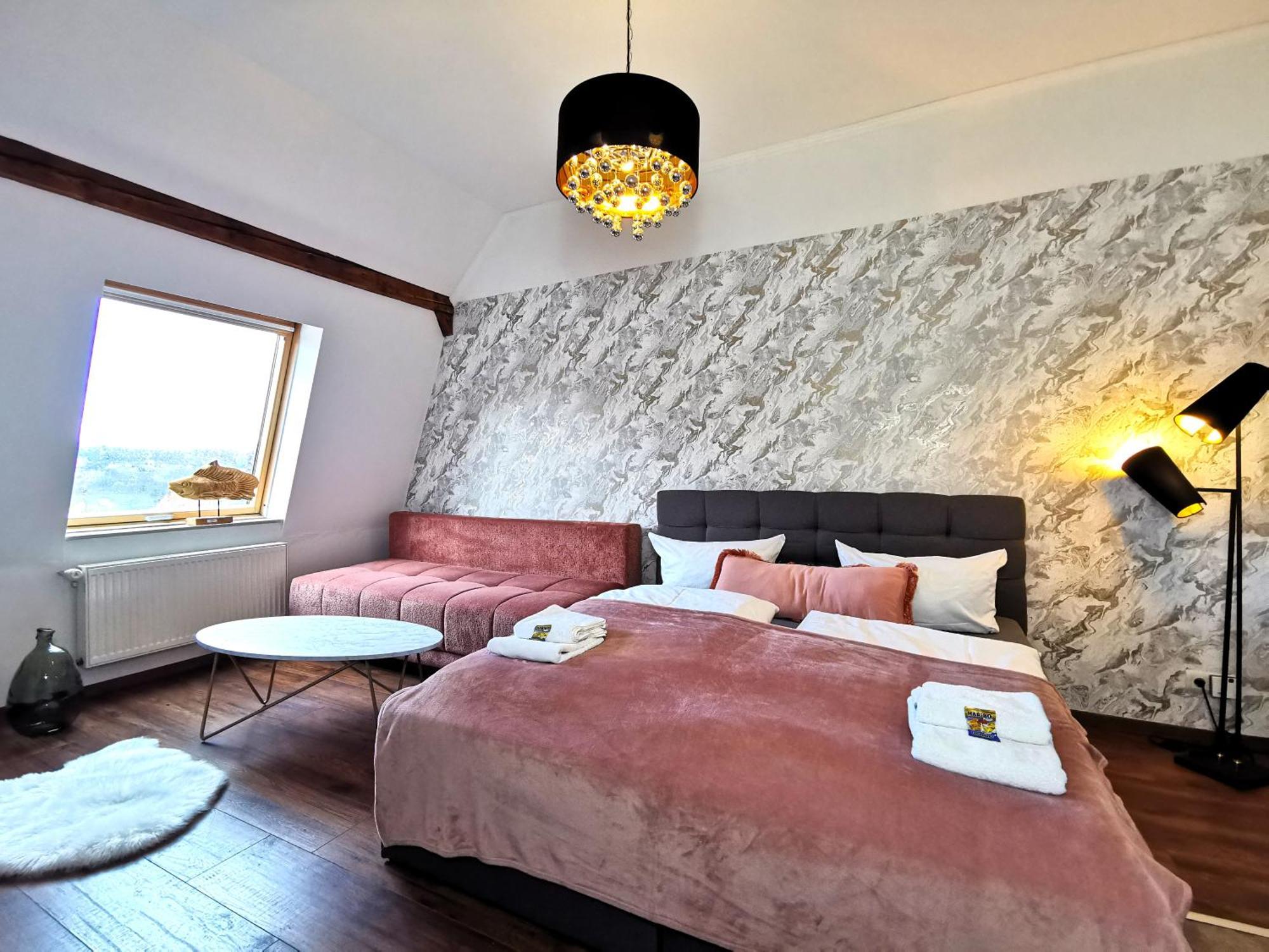 Bohnapartments Steigerwald - In Der Stadt - Vollausstattung - Wlan - Gratis Parkplaetze Apartment